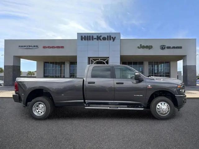 2026 Ram 3500 Big Horn Crew Cab 4x4 8' Box