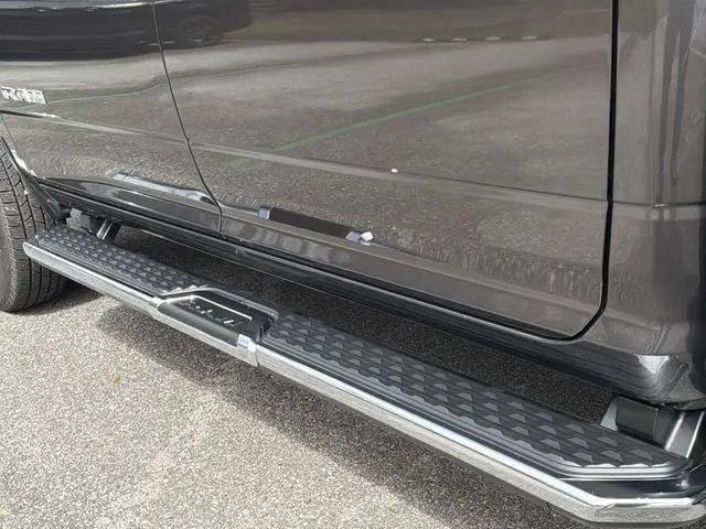 2026 Ram 3500 Big Horn Crew Cab 4x4 8' Box