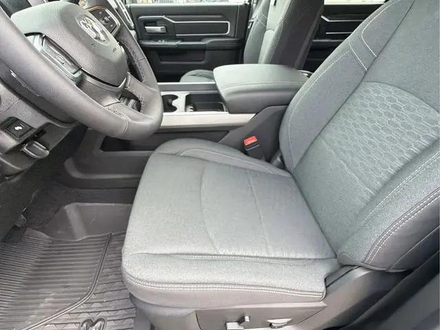 2026 Ram 3500 Big Horn Crew Cab 4x4 8' Box