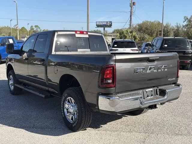 2026 Ram 2500 Tradesman Crew Cab 4x4 64 Box