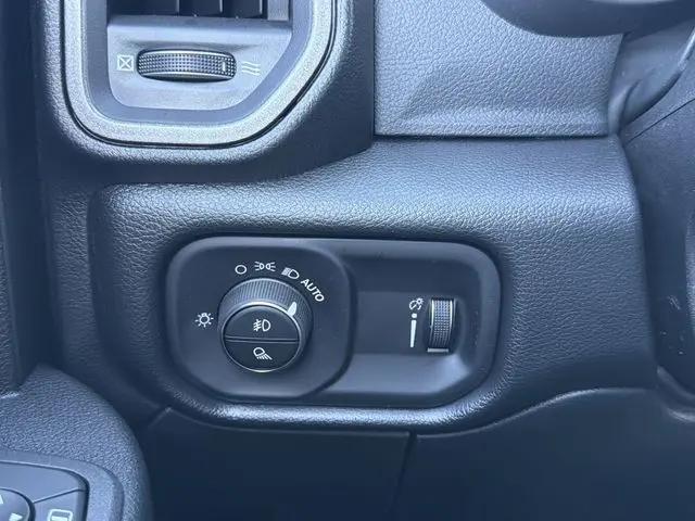 2026 Ram 2500 Tradesman Crew Cab 4x4 64 Box