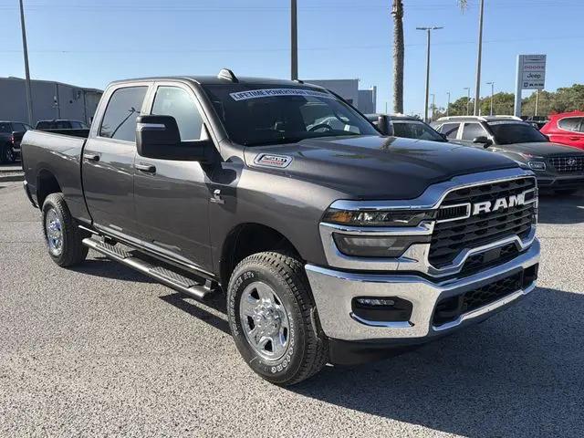 2026 Ram 2500 Tradesman Crew Cab 4x4 64 Box