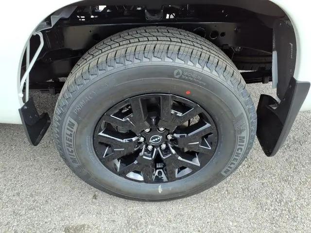 2026 Nissan Frontier Crew Cab Long Bed SV 4x4