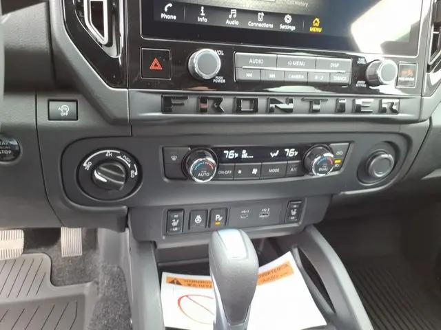 2026 Nissan Frontier Crew Cab Long Bed SV 4x4