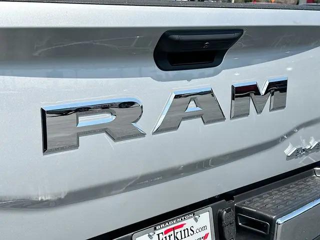 2026 Ram 3500 Tradesman Crew Cab 4x4 8' Box