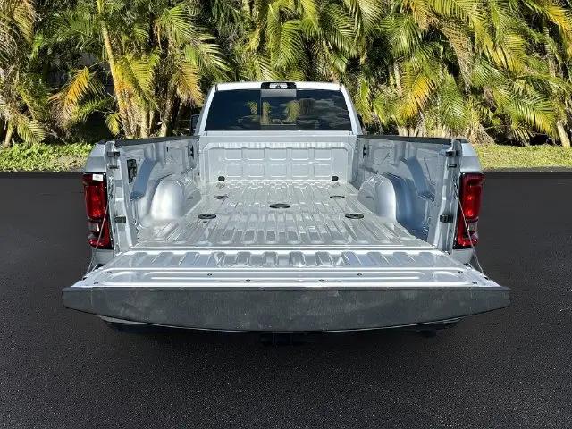 2026 Ram 3500 Tradesman Crew Cab 4x4 8 Box
