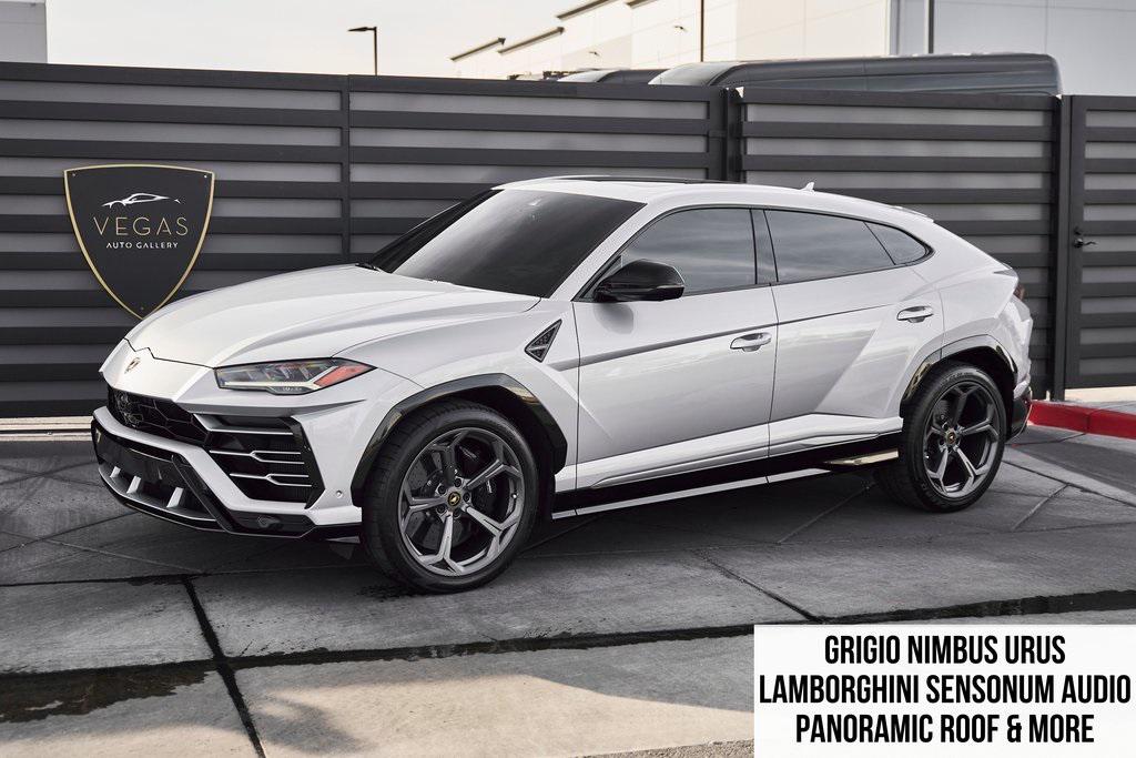 /2021 Lamborghini Urus