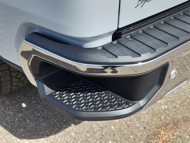 2026 Chevrolet Silverado 1500 4WD Crew Cab Short Bed LTZ
