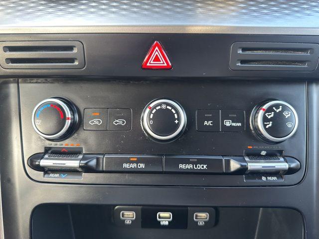2024 Kia Carnival MPV LX Seat Package