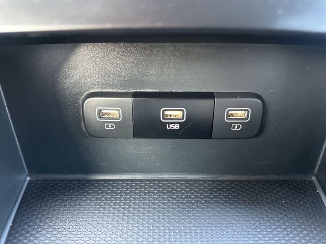 2024 Kia Carnival MPV LX Seat Package