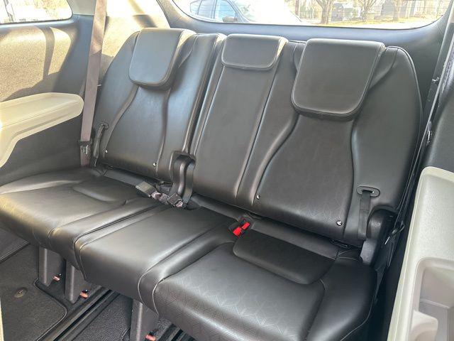 2024 Kia Carnival MPV LX Seat Package