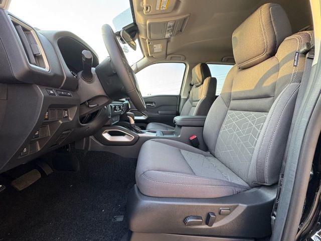 2026 Nissan Frontier Crew Cab SV 4x2
