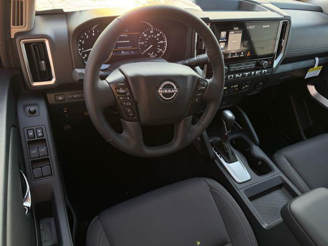 2026 Nissan Frontier Crew Cab SV 4x2