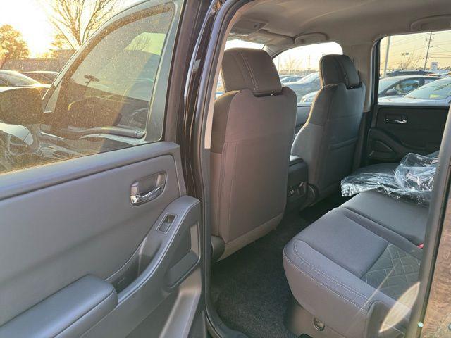2026 Nissan Frontier Crew Cab SV 4x2