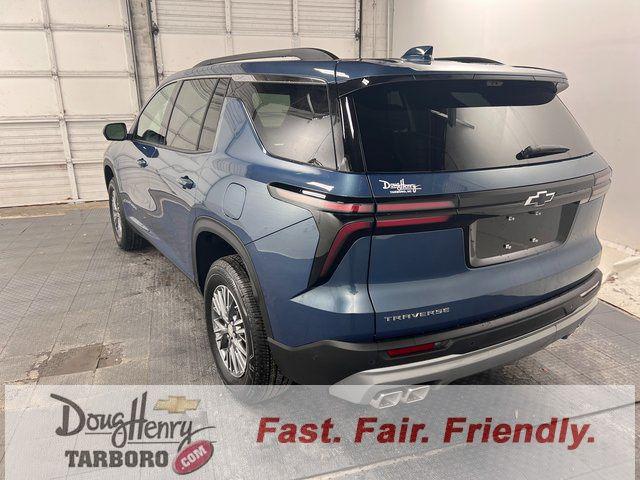 2026 Chevrolet Traverse FWD LT