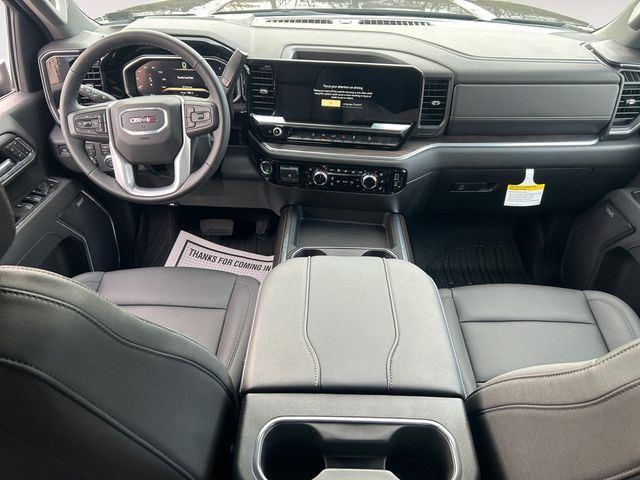 2026 GMC Sierra 2500HD Crew Cab, Standard Bed, SLT, 4WD