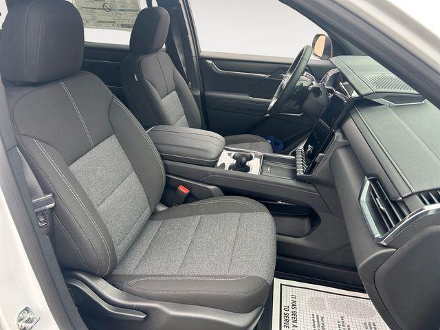 2026 GMC Acadia Elevation AWD