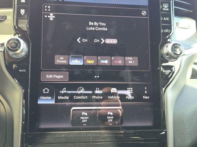 2026 Ram 1500 Laramie Crew Cab 4x4 5'7" Box