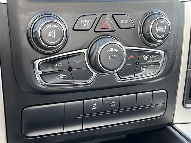 2018 Ram 1500 SLT