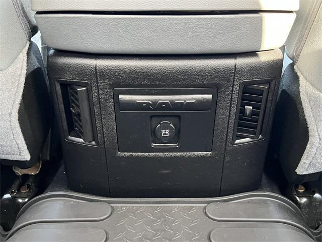 2018 Ram 1500 SLT