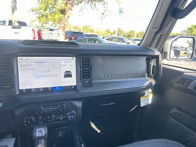 2026 Ford Bronco Base 4 Door 4x4