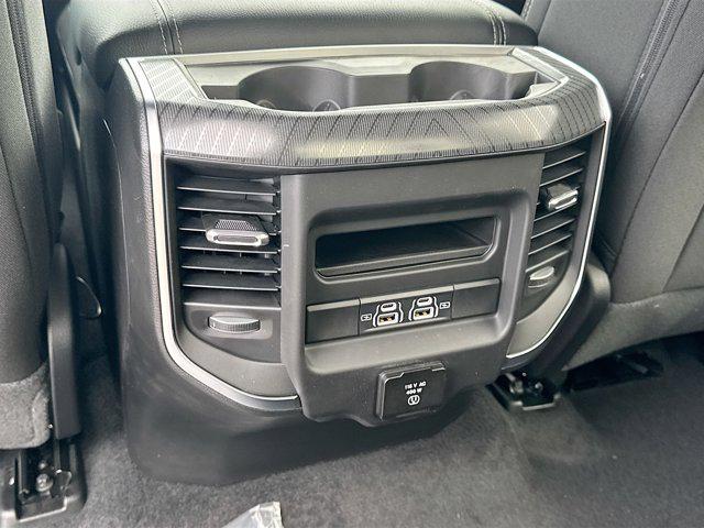 2026 Ram 1500 Lone Star Crew Cab 4x4 5'7" Box