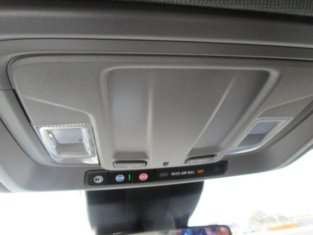 2026 Chevrolet Silverado 1500 2WD Crew Cab Short Bed Custom