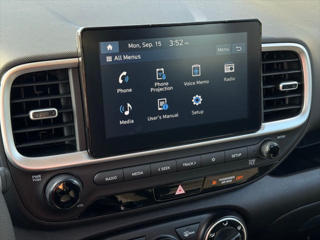 2026 Hyundai Venue SE