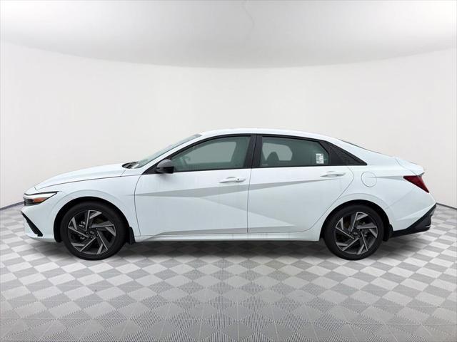 2025 Hyundai Elantra Hybrid SEL Sport