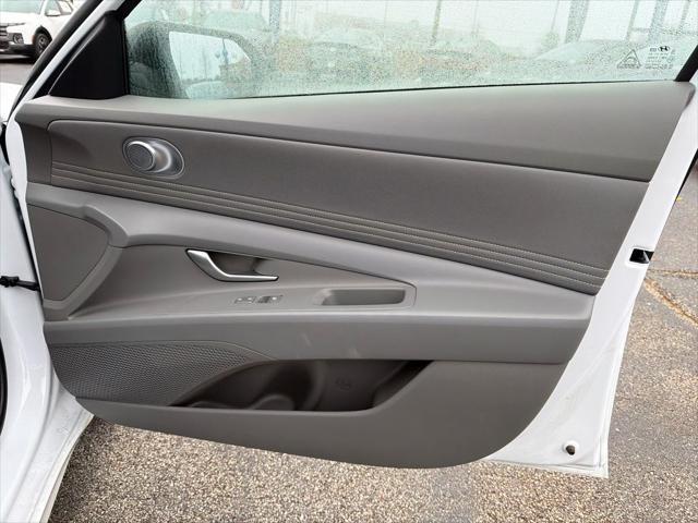 2025 Hyundai Elantra Hybrid SEL Sport