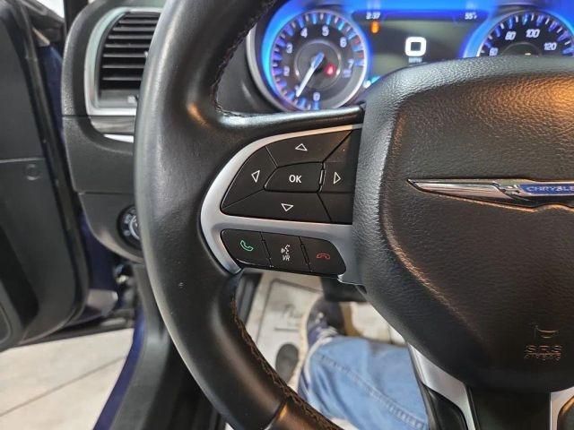 2016 Chrysler 300 Limited