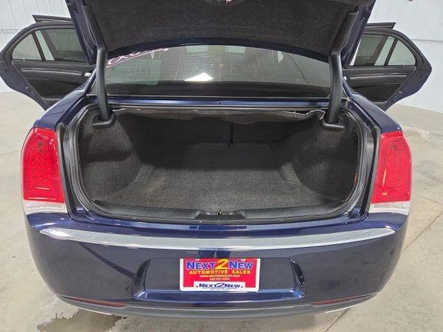 2016 Chrysler 300 Limited