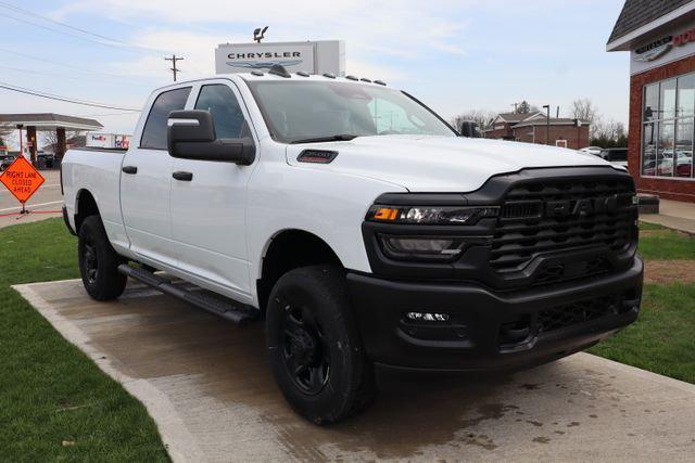 2026 RAM Ram 3500 RAM 3500 TRADESMAN CREW CAB 4X4 64 BOX