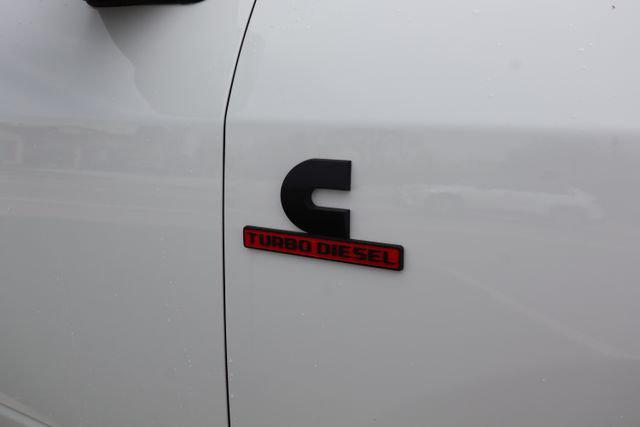 2026 RAM Ram 3500 RAM 3500 TRADESMAN CREW CAB 4X4 64 BOX