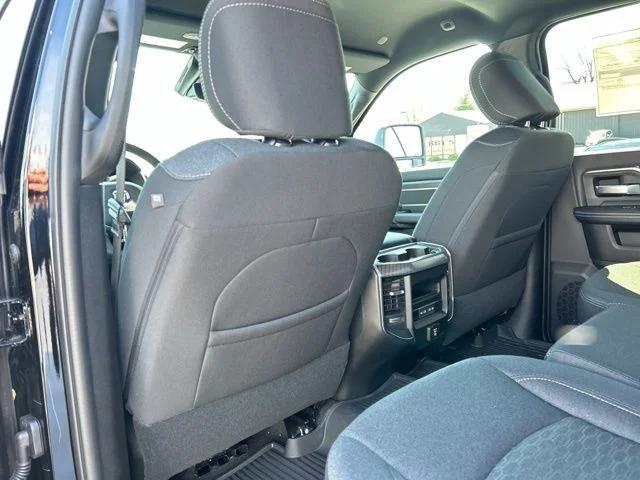 2026 Ram 2500 Big Horn Crew Cab 4x4 64 Box