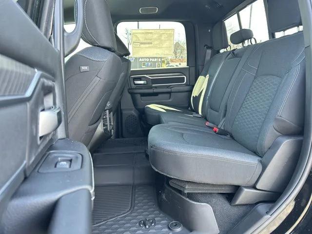 2026 Ram 2500 Big Horn Crew Cab 4x4 64 Box