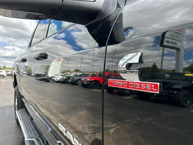 2026 Ram 2500 Laramie Crew Cab 4x4 64 Box