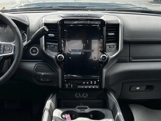 2026 Ram 2500 Laramie Crew Cab 4x4 64 Box