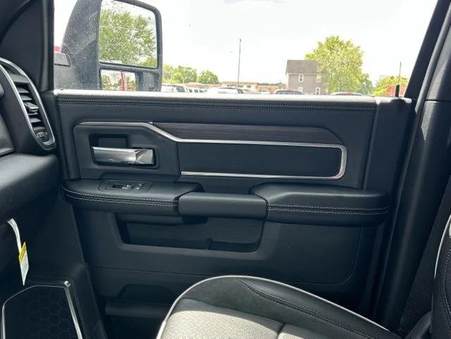 2026 Ram 2500 Laramie Crew Cab 4x4 64 Box
