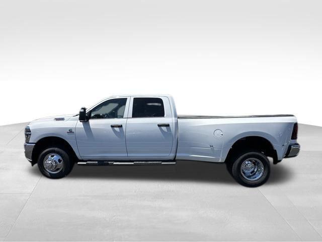 2026 RAM Ram 3500 RAM 3500 TRADESMAN CREW CAB 4X4 8 BOX