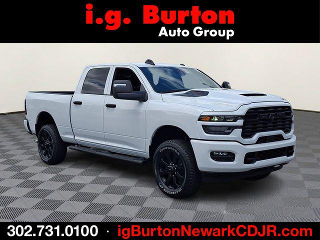 2026 RAM Ram 2500 RAM 2500 BLACK EXPRESS CREW CAB 4X4 64 BOX 2026 RAM Ram 2500 RAM 2500 BLACK EXPRESS CREW CAB 4X4 64 BOX
