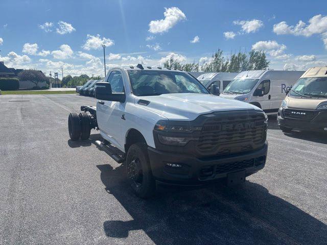 2026 RAM Ram 3500 Chassis Cab RAM 3500 TRADESMAN CHASSIS REGULAR CAB 4X4 84 CA