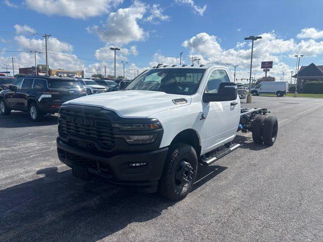 2026 RAM 3500 Chassis RAM 3500 TRADESMAN CHASSIS REGULAR CAB 4X4 84 CA