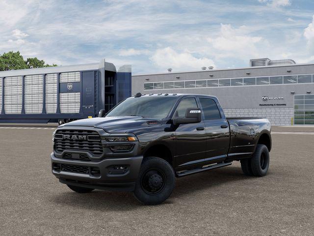 2026 RAM Ram 3500 RAM 3500 TRADESMAN CREW CAB 4X4 8 BOX