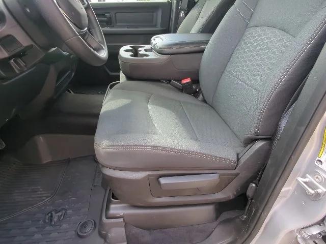 2026 Ram 2500 Black Express Crew Cab 4x4 6'4" Box
