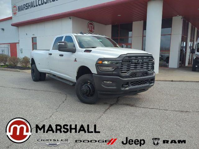 2026 RAM Ram 3500 RAM 3500 TRADESMAN CREW CAB 4X4 8 BOX