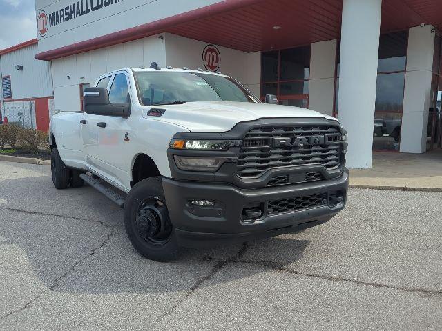2026 RAM Ram 3500 RAM 3500 TRADESMAN CREW CAB 4X4 8 BOX