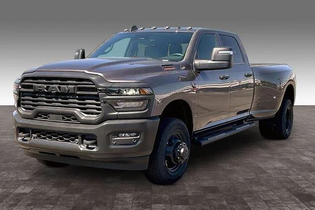 2026 RAM Ram 3500 RAM 3500 TRADESMAN CREW CAB 4X4 8 BOX