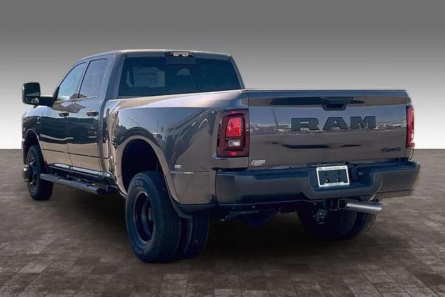 2026 RAM Ram 3500 RAM 3500 TRADESMAN CREW CAB 4X4 8 BOX