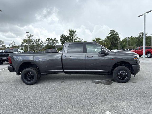 2026 RAM Ram 3500 RAM 3500 LARAMIE CREW CAB 4X4 8 BOX